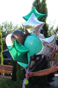 Set: 4 Foliensterne (Grün und Silber) und 15 Latexballons (Grün, Schwarz und Weiß)